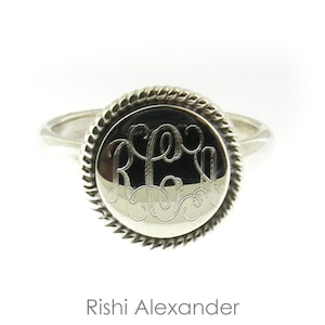 925 Sterling Silver Monogram Round with Rope Edge Signet Ring with High Polished Band