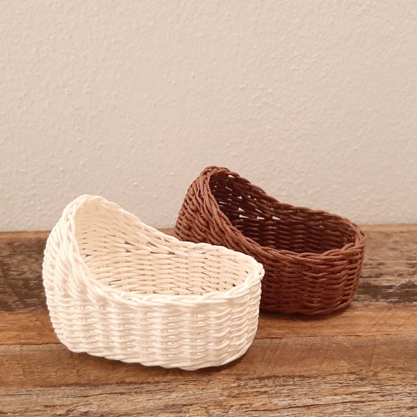 Dollhouse Baby Basket, Toy for Doll, Baby Doll Basket, Miniature Wicker Baby Basket, Doll Bassinet, Doll Cradle, Tiny Basket Bed & Mattress