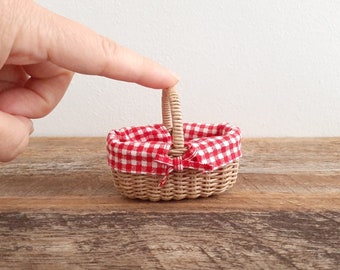 Dollhouse Picnic Basket with Liner, Doll Picnic Basket with Red Gingham Check Cotton Liner, Miniature Basket, Gift for Her, 1:6 scale Basket