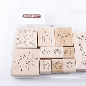Little Things Flowers Bird Sun Butterfly Close To My Heart - Jeu de timbres en bois Rubber Message Stamps - vintage - Fabrication de cartes ~ 20-01-800