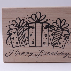 Joyeux anniversaire, cadeaux, cadeaux, boîtes, salutations, - timbre de message - bois, caoutchouc, timbre - vintage - fabrication de cartes ~ 20-30-1051