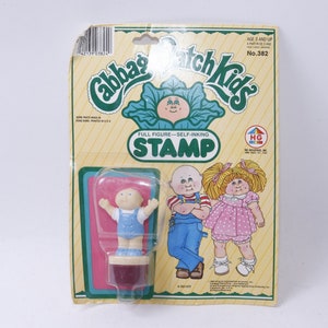 Cabbage Patch Kids, figurine complète, petit garçon, n° 382, 1984, auto-encreur, tampon à message, caoutchouc, tampon, vintage, fabrication de cartes, ~ 19-08-M