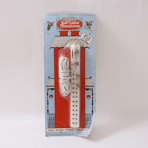Puppenhaus Verkabelung Steckdosenleiste, Star Creations, Puppenhaus Miniaturen, Basteln, Hobby, Modellbau, Kit, Dekor, Vintage, ~ MISC-052