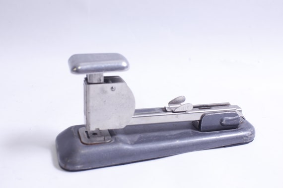 Arrow 202, Vintage Metal Stapler, 1940s, 1950s Office, Desk, Retro