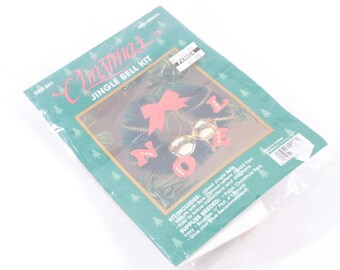 Vintage Bottlebrush Christmas Miniature Wreath Kit With Decorations Bottle Brush ~ The Pink Room ~ 97
