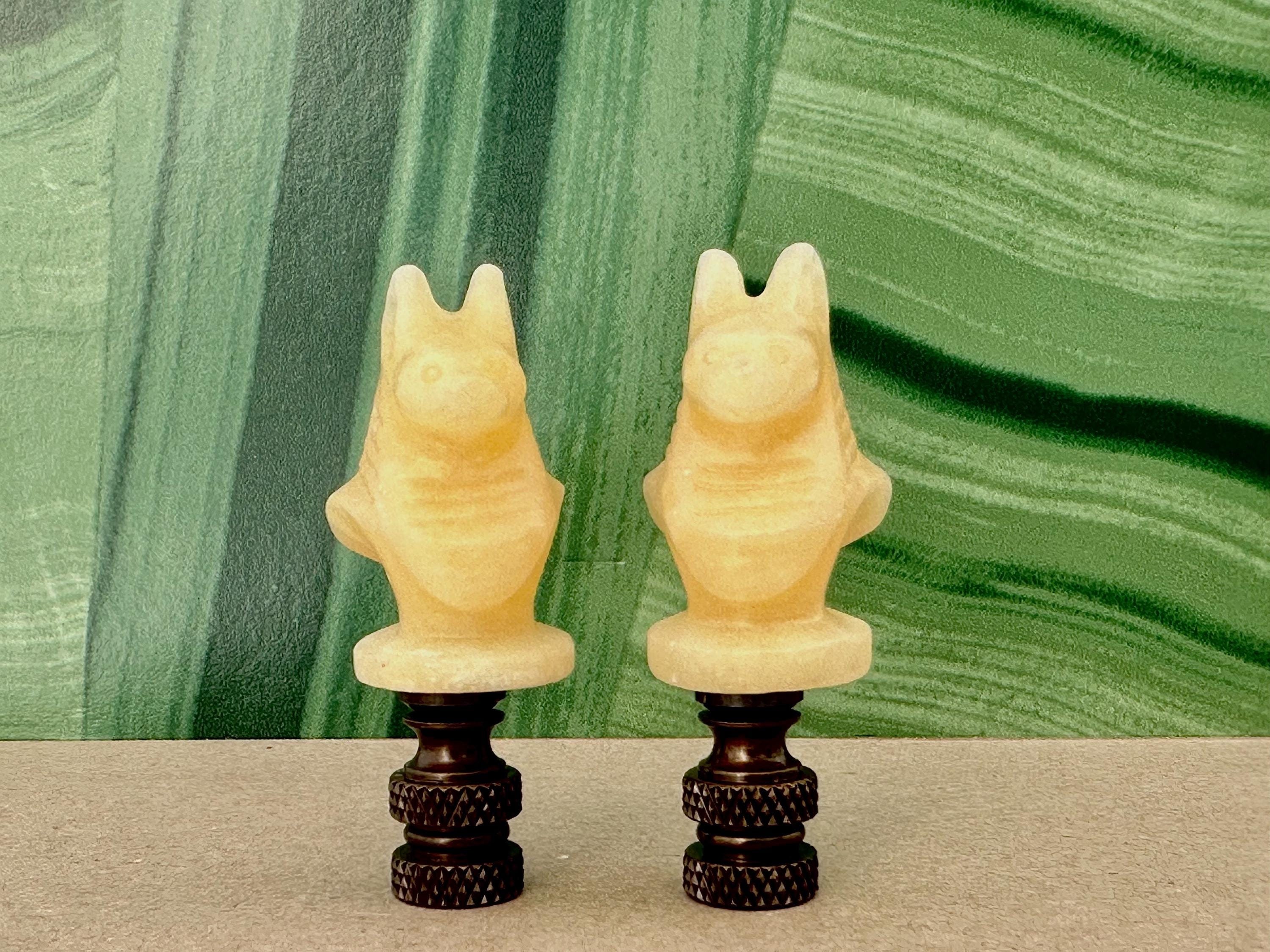 ブロンズ金具のエジプトのアヌビスランプのフィニアル - 彫刻された