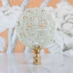 Chinese Symbol Lamp Finial in Cream White on Brass Hardware