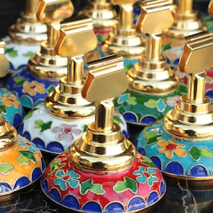 Bloemen Cloisonné-kaarthouders - Set van 6 kleurrijke Champlevé Cloisonné - Placecardhouders voor tafelnummers - Kaarthouders voor bruiloftstafels