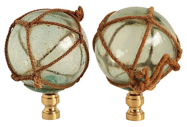 Finials Nettes de Lampe en Verre d'aqua sur Des Bases Brillantes Laiton - Une Paire