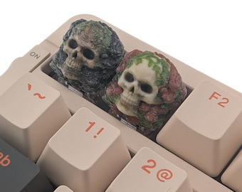 Mossy Skull Keycap | Full Color Resin Artisan Keycap