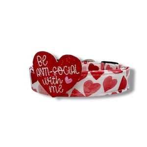 Valentine&#39;s Day Dog Collar, Watercolor Heart Dog Collar with Embellishment, Dog Collar for Valentine&#39;s Day, Heart Dog Collar, Red Hearts