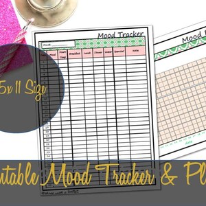 Könnte beinhalten: Druckbarer Stimmungs-Tracker und -Plotter in Schwarzweiß mit grünen und rosa Akzenten. Der Tracker hat ein Raster mit Spalten für Datum, Stimmung, Schlaf, Frühstück, Mittagessen, Abendessen, Wasser, Bewegung und Notizen. Der Plotter hat ein Raster mit Zeilen für Daten und Spalten für Stimmungsbewertungen.