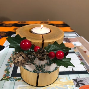 Holiday Cedar Wood Tea Light Candle Holders