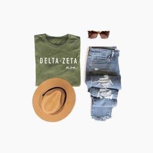 Official DELTA ZETA Mom Shirt, Sorority Mom Merch, Delta Zeta Mom Merch, Sorority Gift Idea, Delta Zeta Gift Idea, Delta Zeta Mom T-Shirt