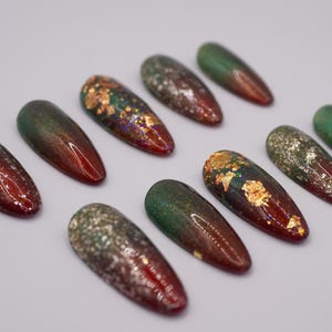 Holiday Sparkle Mani in Minutes Handcrafted Press On Nails