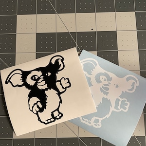 Gizmo Gremlins Vinyl Decal, Cute Mogwai Sticker, 80s Movie Die Cut, Waterproof Car and Laptop Decor, Retro Film Fan Gift