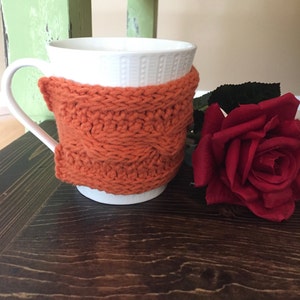 Cabled Coffee Cup Collar/Sleeve (Hug A Mug Pumpkin)