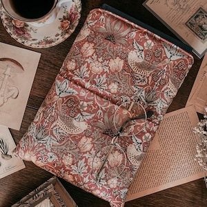 William Morris, Red Strawberry Thief Book, étui pour Kindle pour iPad, cartable, protège-livre, housse en tissu avec protège-poche, papier broché