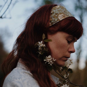 William Morris Stirnband, &quot;Pimpernel&quot; geknüpftes Stirnband, breites Haarband, Haar accessoire, Head wrap Schmalschal Handtaschenschal