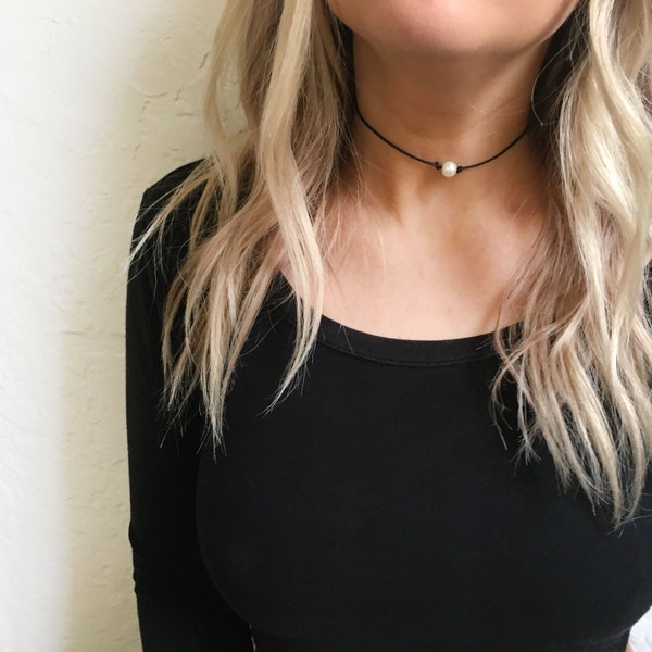 Black pearl choker necklace, small pearl choker, black choker, black choker necklace, pearl necklace