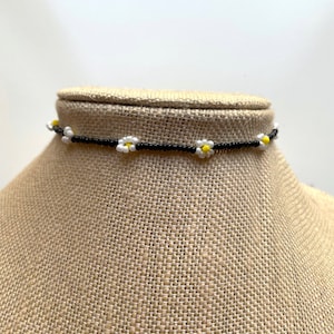 Beaded daisy necklace - beaded daisy choker beaded choker, clear beaded choker, clear beaded necklace, black head choker clear choker