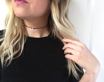 Collar de gargantilla con cuentas de plata delgada, gargantilla negra negra, gargantilla de plata, gargantilla delicada