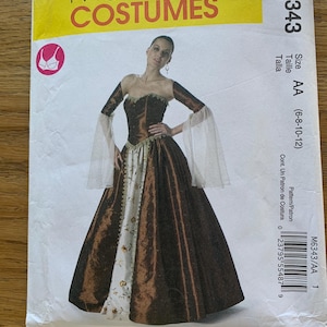 Patrón de costura para traje renacentista McCall&#39;s M6343: corsé y falda (tallas 6-12)