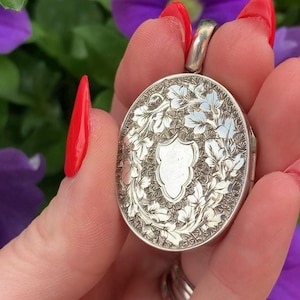 Antique Locket - Victorian Silver Locket - Oval Flower Floral Locket Pendant - Vintage Locket - Sustainable Jewelry - Handcrafted