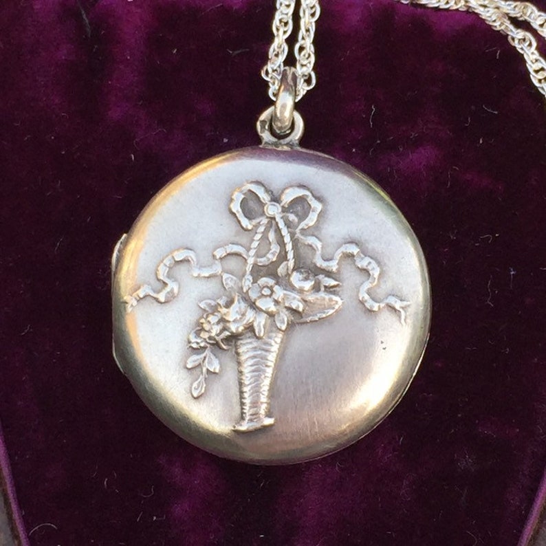 Art Nouveau jewellery Antique French Silver floral photo locket Vintage locket necklace