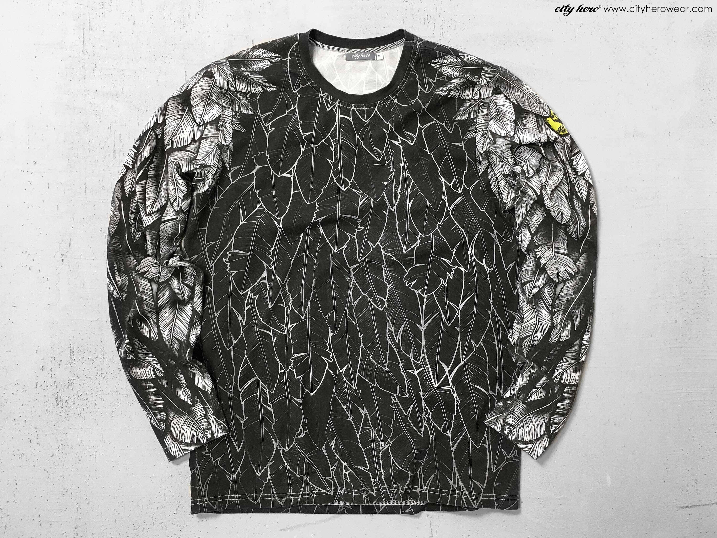 t shirt with wings print
