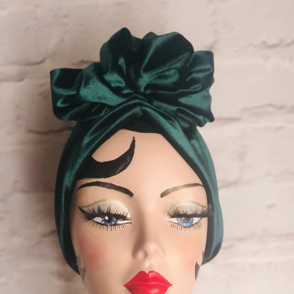 Ruffle Headband, Green Velvet Headband, Retro Turban,  1940s Fashion, Scrunch Headband, Chemo Headwear, Vintage Gift, 1940s Gift, Retro Gift