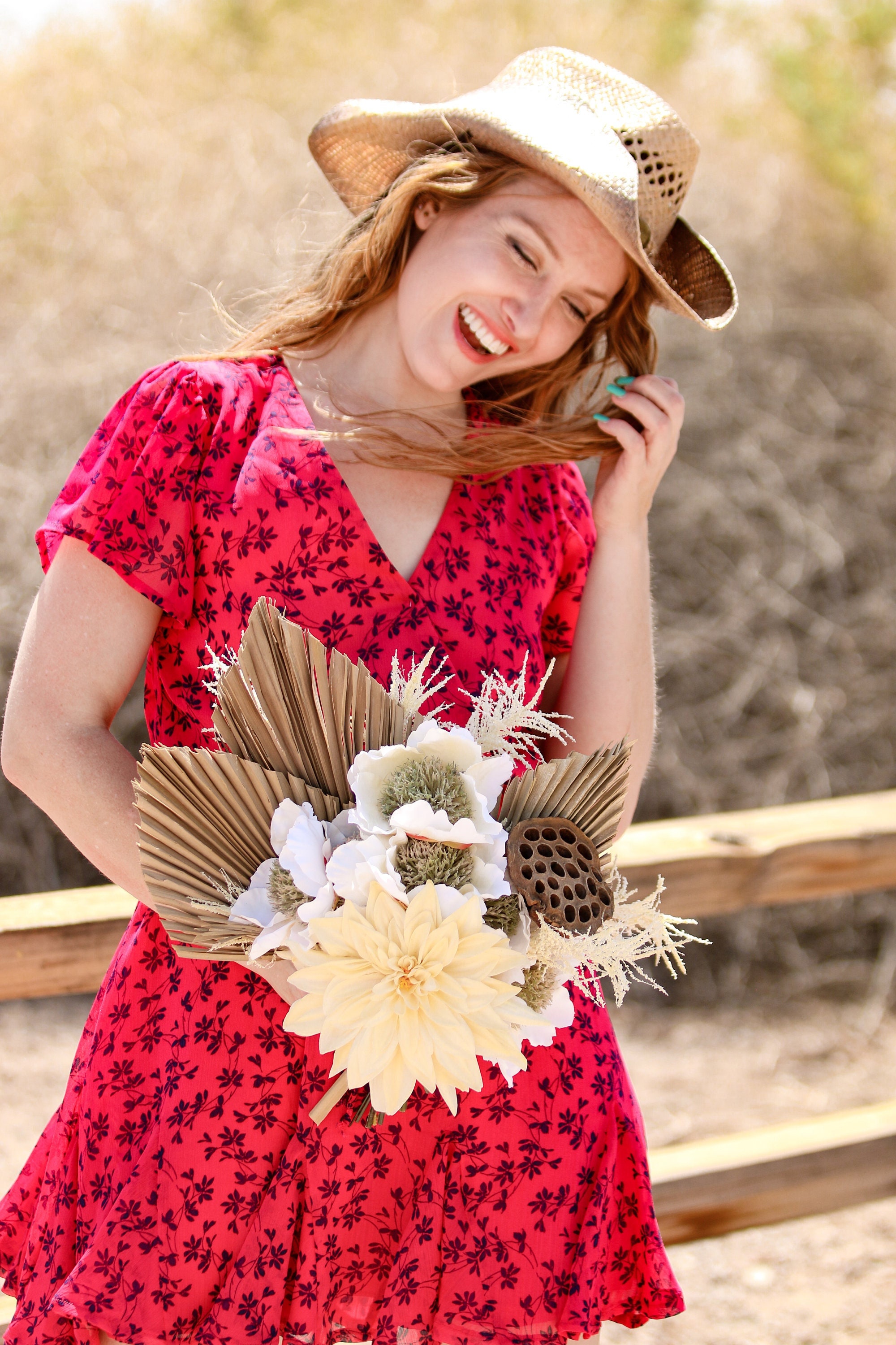 Boho Bridal Bouquet: Dried Palm Leaves & Neutral Flowers