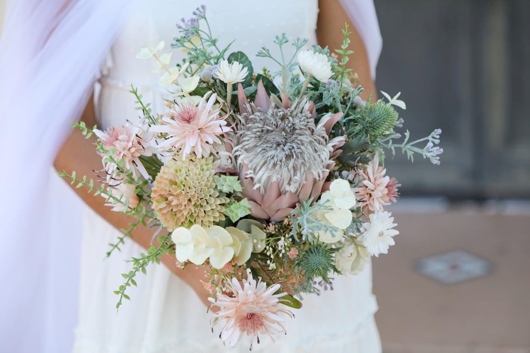 Bouquet de mariée fleurs sauvages, Protea roi rose clair artificiel ...