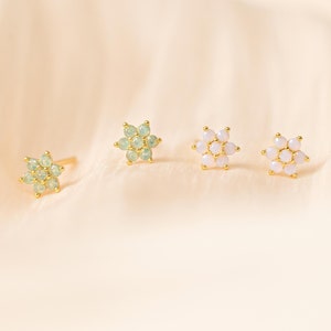 Pair of Dainty Opal Flower Earrings in Sterling Silver,Floral Earrings,Everyday Earrings,Minimalist Gemstone Jewelry,Gift for Her (E0080)