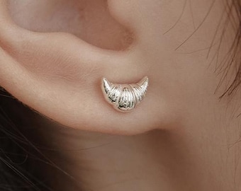 Dainty Croissant Charm Nekclace in Sterling Silver,croissant