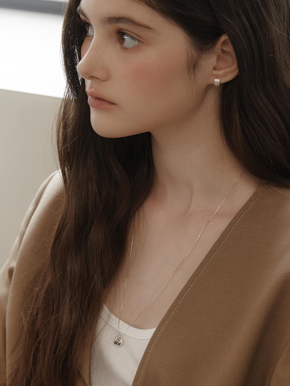 【TATIANA】Gleam Pebble Long Necklace NZ2430〜ネックレス Pebble Charm Long Necklace, Nugget Teardrop Pendant Necklace