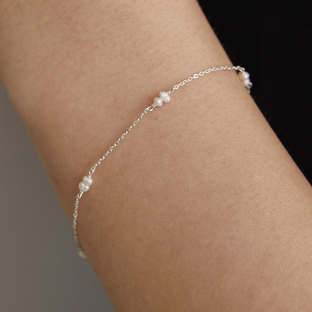 Dainty Fresh Water Pearl Bracelet in Sterling Silver,Natural Pearl Station Bracelet,Minimalist Bracelet,Bridal Jewelry,Gift for Her (BR2186)