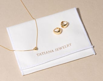 TATIANA☆Lettering Pearl Heart Earring Designer fashion, Seoul-fully created | W Concept