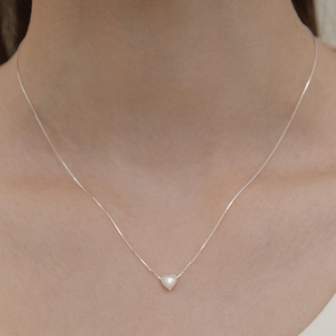 [TATIANA] 22SS新作☆Mother-of-pearl egg chain Necklace MUSINSA | TATIANA (Silver 925) Mother of Pearl Flower Egg
