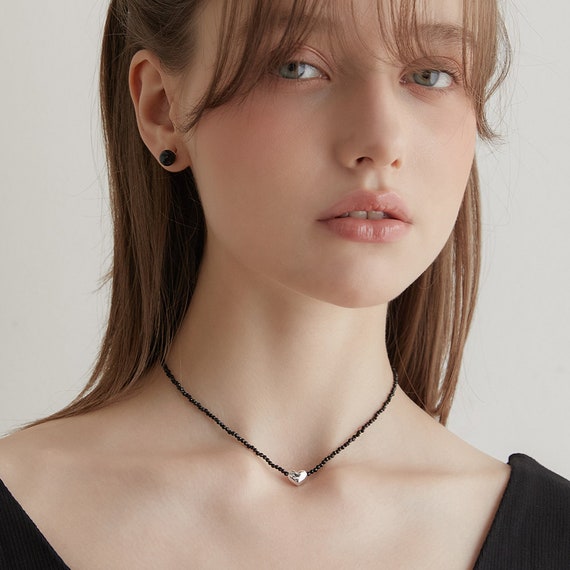 Dainty Heart Pendant Beads Choker Necklace in Sterling