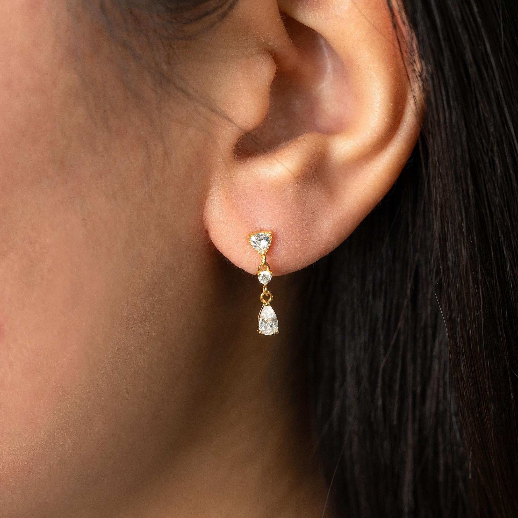 【TATIANA】Daily love Earring 14kt Yellow Gold Tatiana Dangling Solitaire Lab Diamond