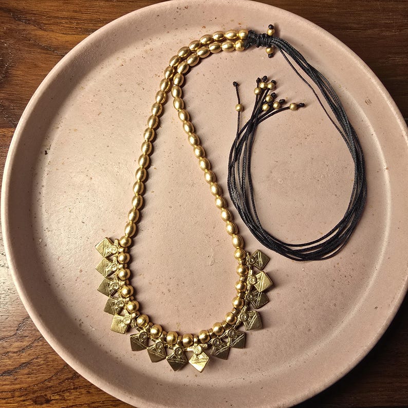 Handgemachte Messing Charm Halskette, Boho Ethnic Statement Schmuck, Länge verstellbar Bild 2