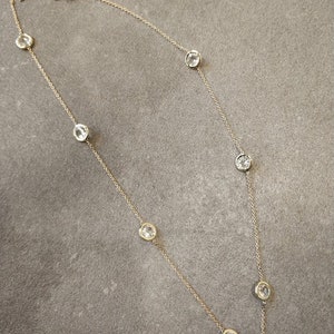 Collar de diamante cortado a medida, collar de Moissanita, collar de bisel, collar de estación de diamantes, collar de 36 &quot;de largo, 20 estaciones, piedras preciosas de 5 mm