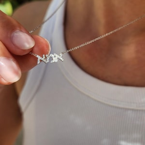 Collar de diamantes de mamá hebrea, colgante judío para mamá, regalo para mamá, collar del Día de la Madre Judía, colgante de monograma hebreo