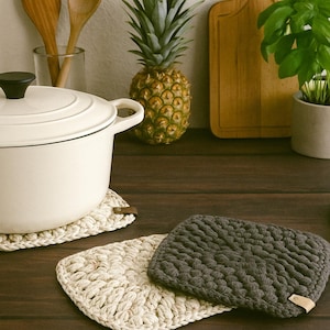 Handmade Cotton Crochet Trivet Set – 7x7 Hot Pads – Set of 2 Kitchen Pot Holders – Neutral Modern Farmhouse Décor – Eco-Friendly