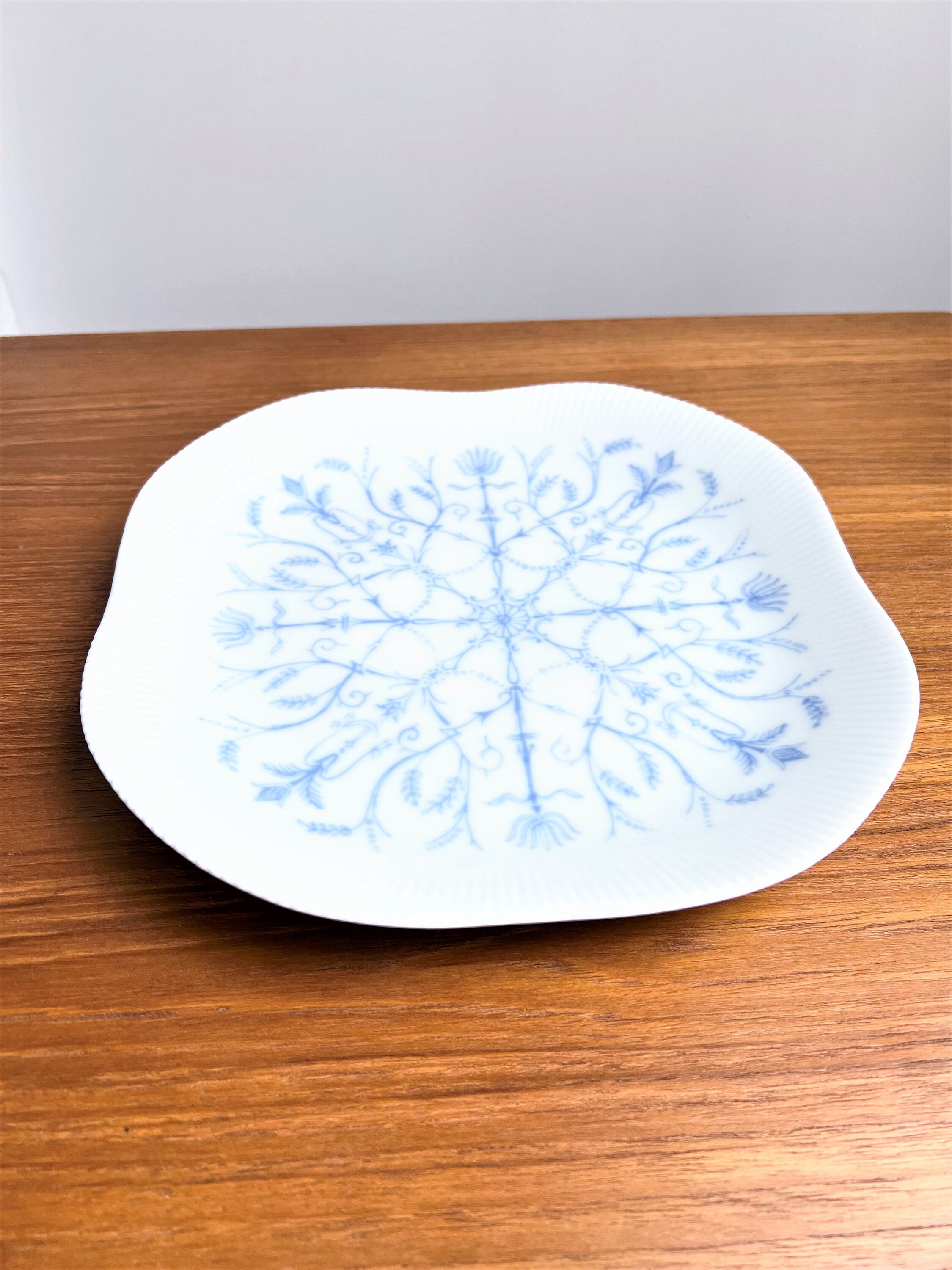 ONE Gefle Upsala Ekeby BIG Dining Plate // Karlskrona // Sven Erik