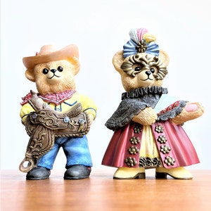 Set of 2 Swedish Teddy Bear Figurines // Fyrklovern Sweden // Folk Art Figurine // Children room art home decoration // Excellent condition