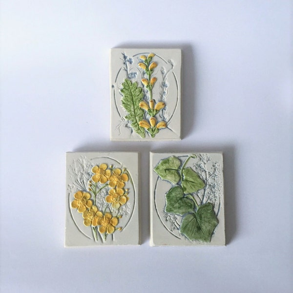 Set of 3 Swedish Vintage Small Ceramics wall art Rock Rose Ivy Pedicularis // designed by Aimo Nietosvuori // Jie Gantofta // Made in Sweden