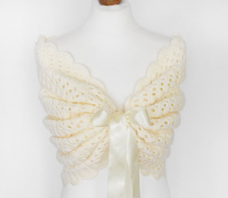 Ivory Shrug Bridal Shawl Wedding Wrap Bridal Cover Up Wedding Bolero Crochet Shawl Light Creme Capelet Bridal Cape Bridesmaid Shawl