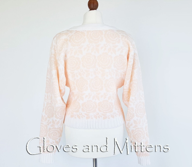 White Wedding Bolero Jacket White Knitted Capelet Bridal Cape White Wedding Wrap Bridal Shawl Cover Up Bridesmaid Jacket White and Peach